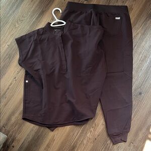 FIGS Sleeveless V-Neck Scrub Top in brown